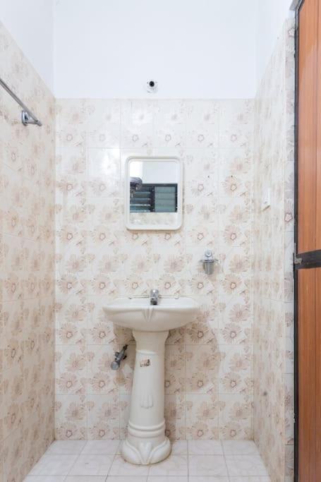 Villa Barbosa, 2 Bhk Villa & Luxury Rooms Near Colva, Sernabatim, Benaulim Beach מראה חיצוני תמונה
